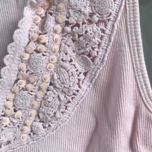 VGUC embellished beaded pink tank top💋